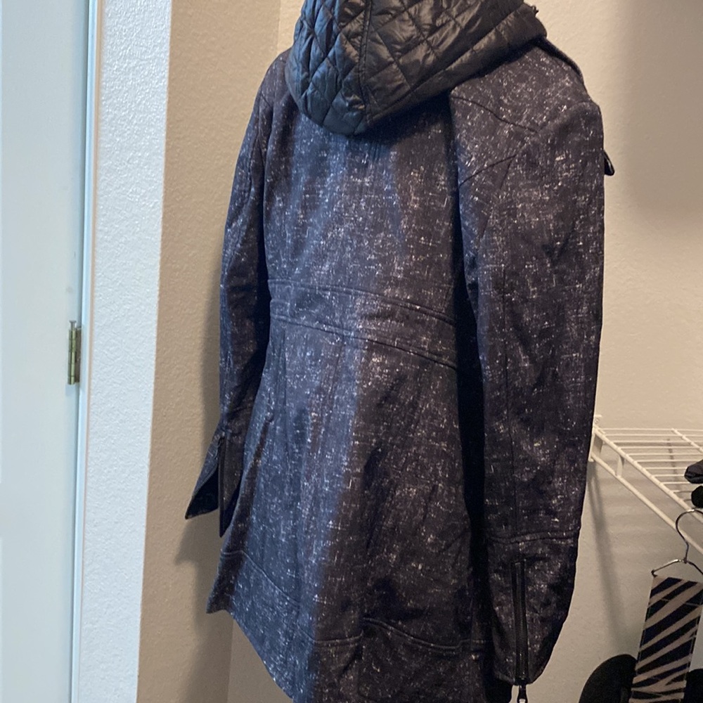 Stylish Guess Jacket - image 4